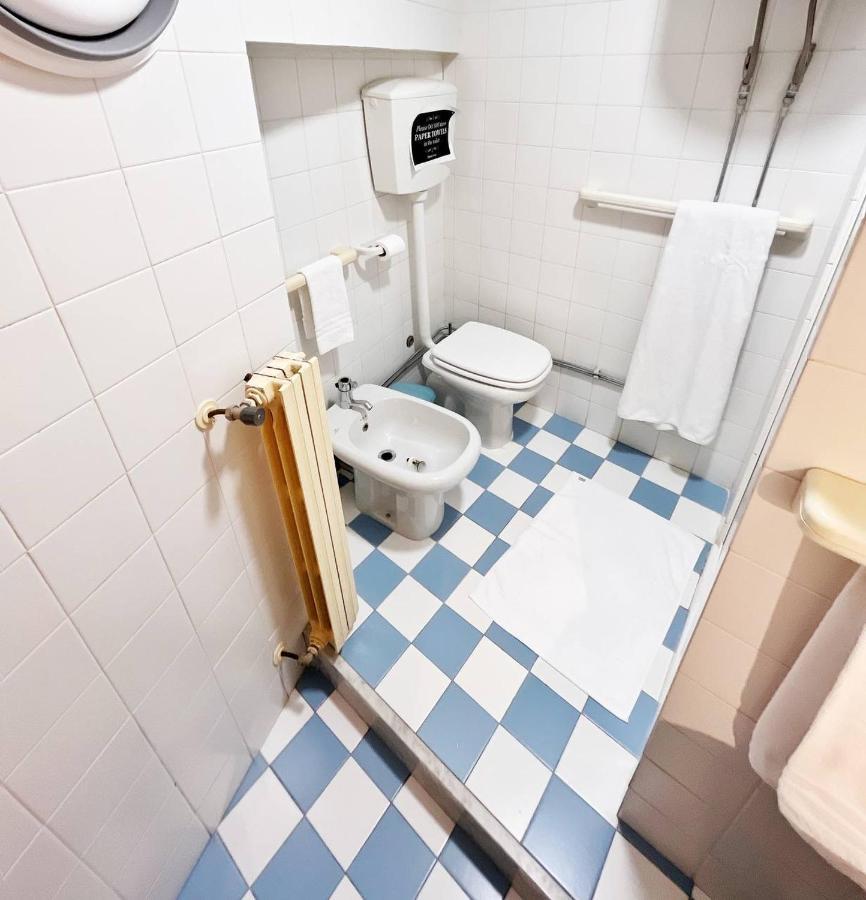Domus Myoho Appartement Cagliari Buitenkant foto